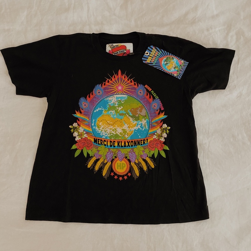 “Horn Please!” Graphic Tee